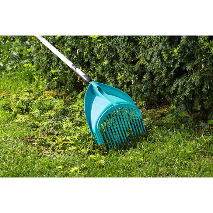 Gardena Rastrillo de pala 3 en 1 Combisystem - Negro y azul Gardena Rastrillo de pala 3 en 1 Combisystem - Negro y azul