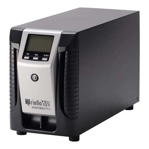 Riello UPS Sentinel Pro 700 T SAI Monofásica 700 VA / 560 W Riello UPS Sentinel Pro 700 T SAI Monofásica 700 VA / 560 W