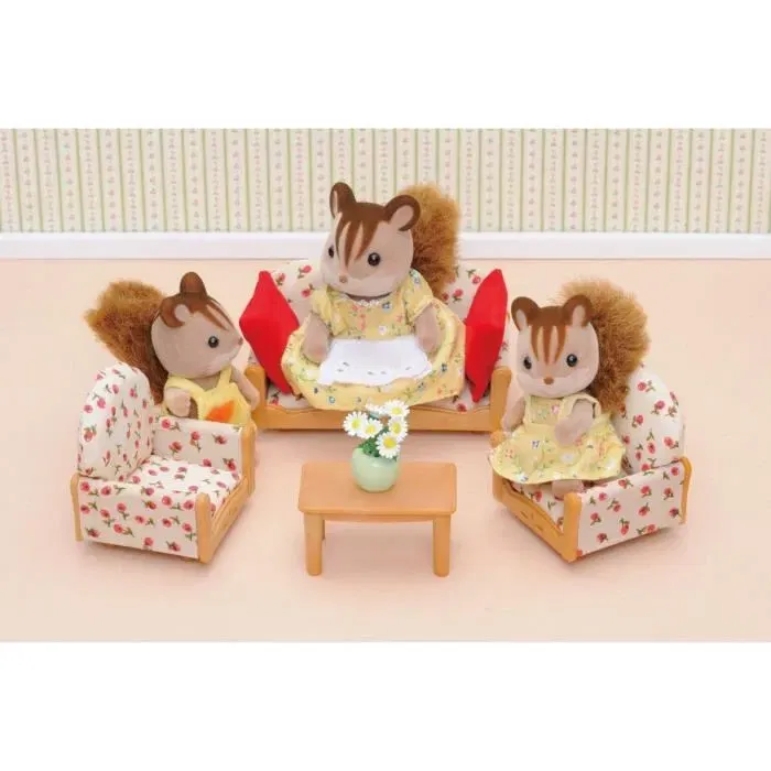 Sylvanian Families 4464 Set de Sala de Estar con Sofá, 2 Sillones y Mesa, Juguete para Niñas a partir de 4 Años Sylvanian Families 4464 Set de Sala de Estar con Sofá, 2 Sillones y Mesa, Juguete para Niñas a partir de 4 Años