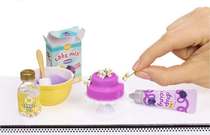 MGA Miniverse Make It Mini Foods Bola Sorpresa - Crea Miniaturas de Tartas y Pasteles desde Cero, 9 cm, Modelo Surtido