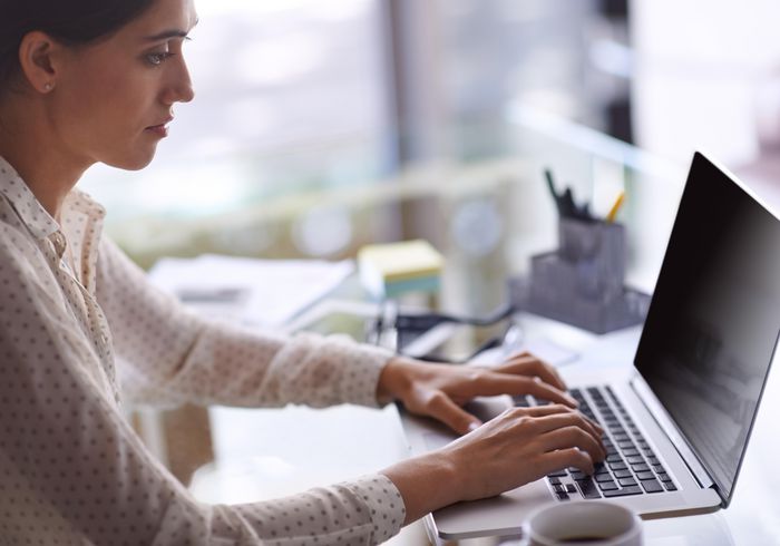 3M Filtro de Privacidad PF140W9B para Portátil Pantalla Ancha 14.0" con Sistema de Fijación COMPLY