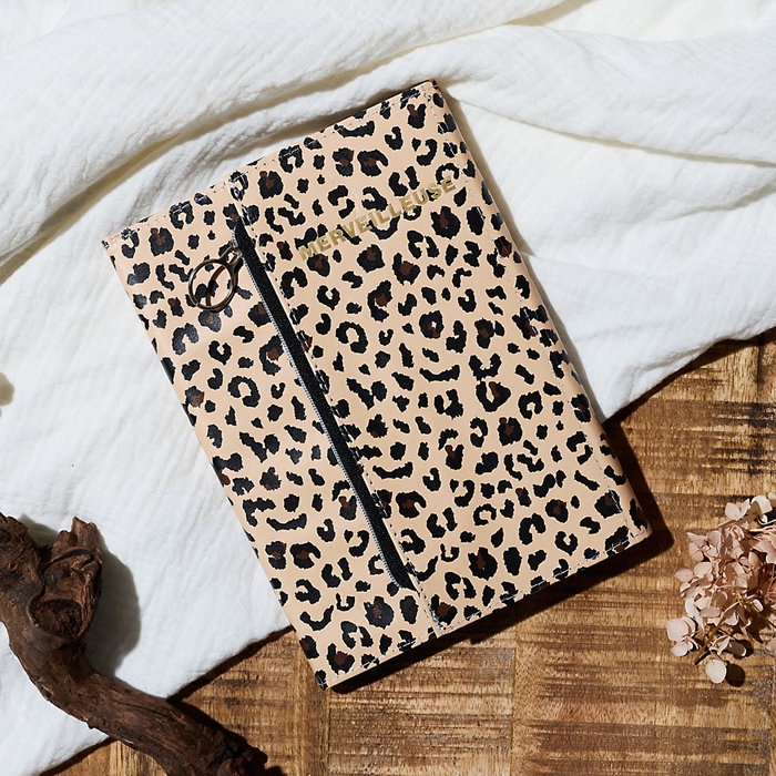 The Concept Factory Libreta con Estuche Estampado Leopardo