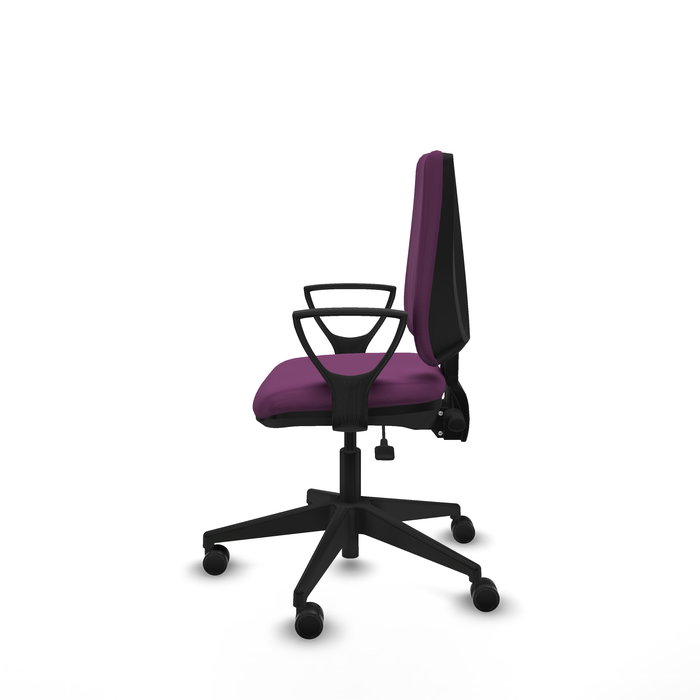 Silla de oficina Elche con mecanismo Asincro tapizada con Similpiel color Morado. Equipada con Base piramidal negra, Brazos fijos y Ruedas 65mm nailon Silla de oficina Elche con mecanismo Asincro tapizada con Similpiel color Morado. Equipada con Base piramidal negra, Brazos fijos y Ruedas 65mm nailon