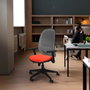 PIQUERAS Y CRESPO Silla de oficina Cilanco con mecanismo Sincro/Traslack y Brazos 3D