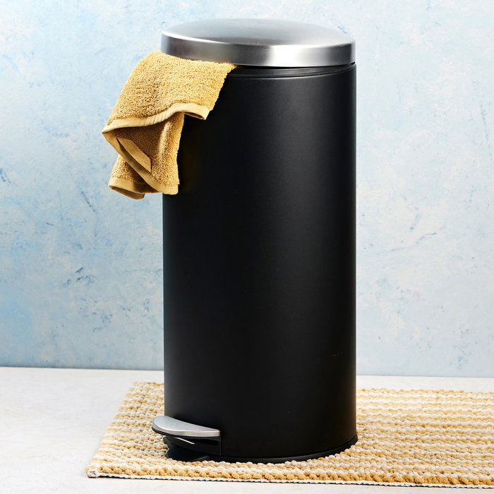 Day Cubo de Basura 30 L Acero Inoxidable con Pedal y Cierre Suave