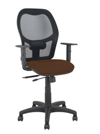 PIQUERAS Y CRESPO Silla Alocén con respaldo de malla negra y asiento Bali marrón oscuro