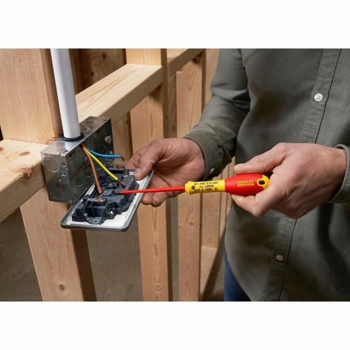 Stanley Juego de 5 Destornilladores FATMAX Slim Insulated 1000V con Tester Stanley Juego de 5 Destornilladores FATMAX Slim Insulated 1000V con Tester