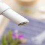 Pack Masajeador de Ojos Antiedad con Fototerapia y Termoterapia y Contorno de Ojos Rice Joyglow 15 ml InnovaGoods