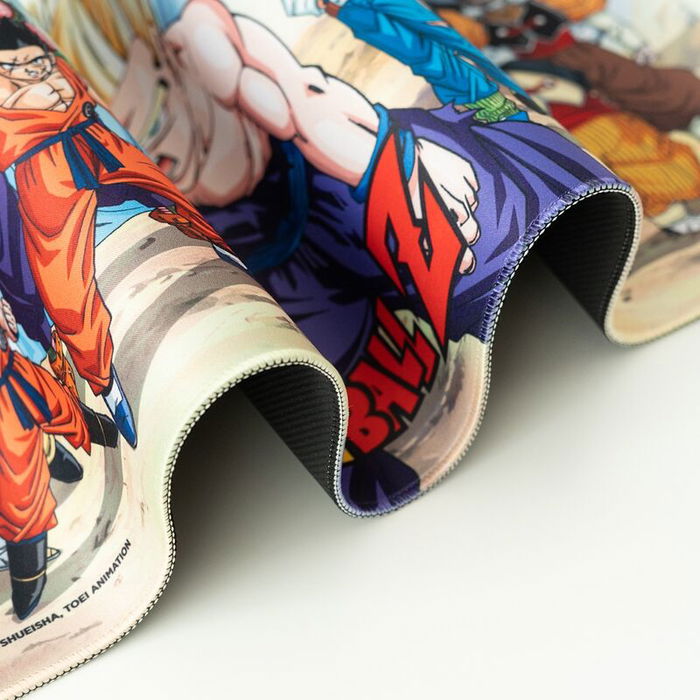 ERIK Alfombrilla Gaming Dragon Ball Z 80x35cm Tapete para Teclado y Ratón, Superficie Textil Impermeable