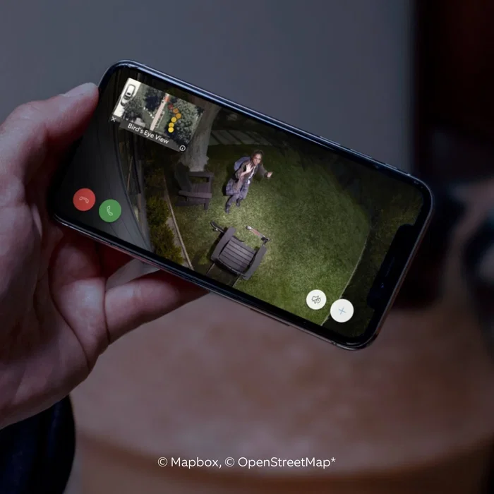 Ring Spotlight Cam Pro Plug-in Cámara de Seguridad para Interiores y Exteriores 1080p Full HD, Visión Nocturna, Luz LED y Sirena Integrada, Negro, Compatible con Alexa