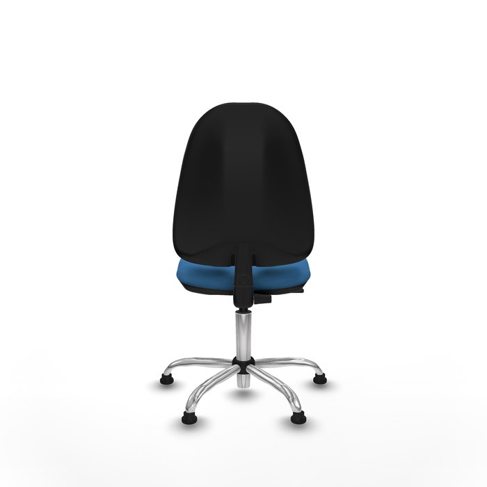 Silla de oficina Algarra con mecanismo Contacto permanente básico tapizada con Similpiel color Azul claro. Equipada con Base cromada, Sin brazosy Topes