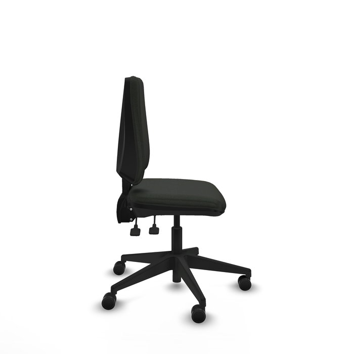 Silla de oficina Elche con mecanismo Asincro tapizada con Tela color Negro. Equipada con Base piramidal negra, Sin brazos y Ruedas 65mm nailon