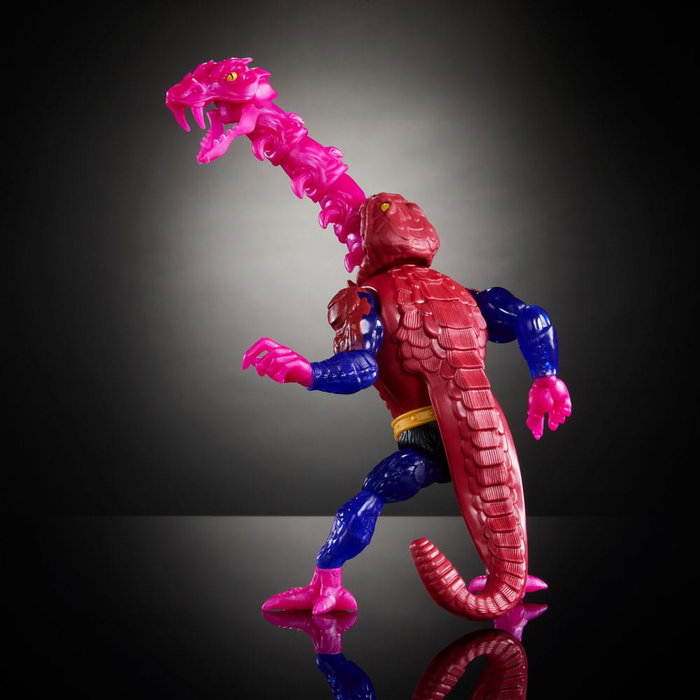 Mattel Masters of the Universe Origins Rattlor Figura de Acción con 7 Accesorios