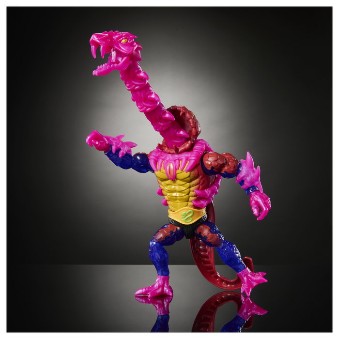 Mattel Masters of the Universe Origins Rattlor Figura de Acción con 7 Accesorios