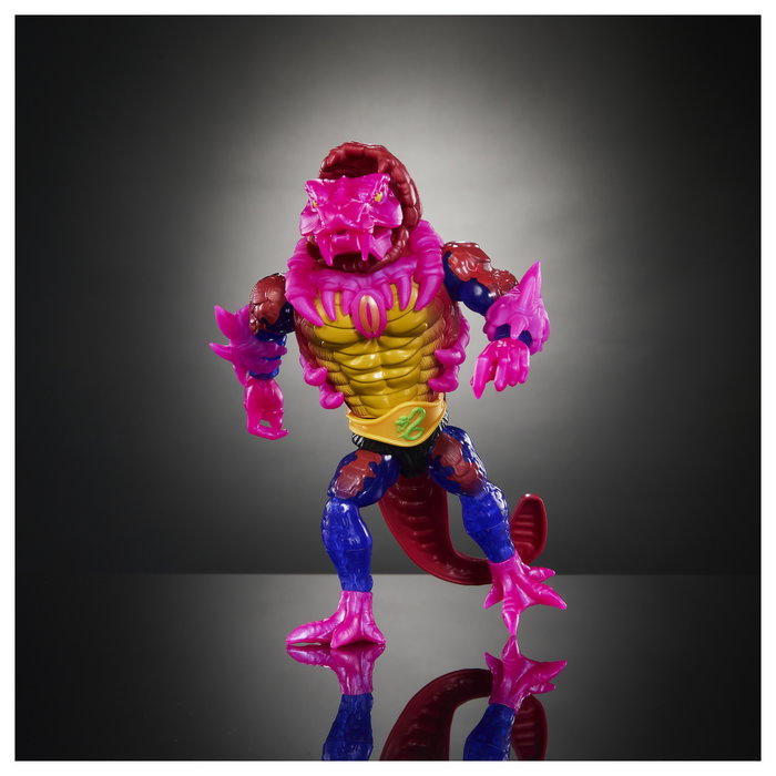 Mattel Masters of the Universe Origins Rattlor Figura de Acción con 7 Accesorios