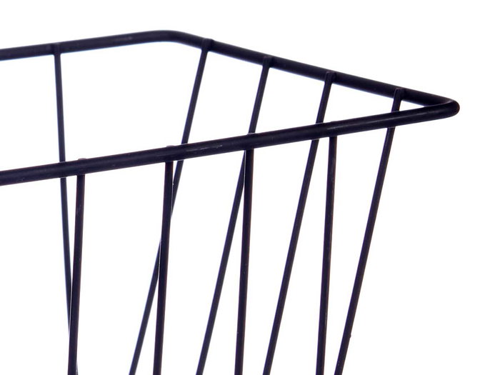 Kinvara Soporte de Metal Negro con Cesta para Percha, Organizador de Ropa 28x20.5x16 cm (Set de 8)