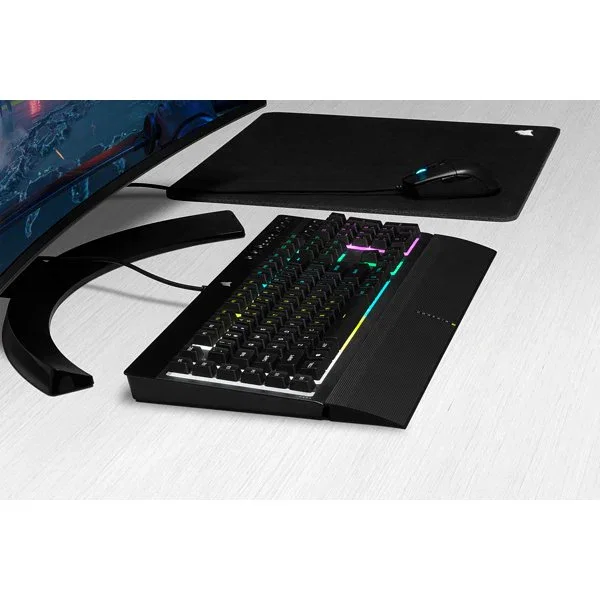 Corsair K55 RGB PRO Teclado Gaming USB Alámbrico con Retroiluminación RGB, QWERTY Español, Negro, Completo (100%) con Reposamuñecas Extraíble