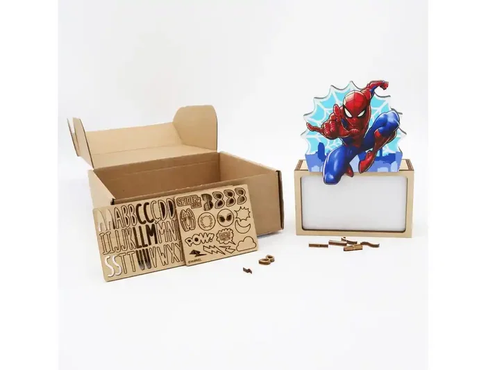 Wondee Lámpara Personalizable de Madera Spiderman - Con Batería, 0,6W, Flujo Luminoso 60 Lm