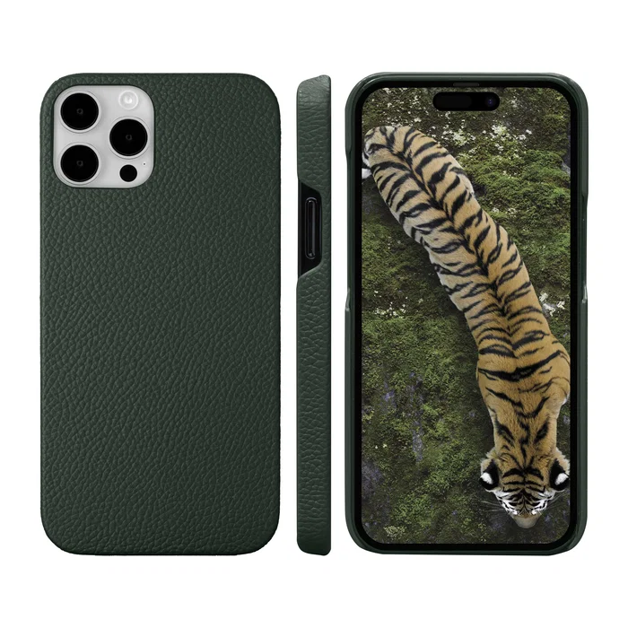 Dbramante1928 New York Funda Folio con Cierre Magnético para Apple iPhone 15 Pro, Cuero Grano Completo Acordonado Verde Perenne, con 3 Bolsillos para Tarjetas