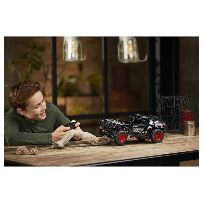 LEGO Technic Audi RS Q e-tron Juego Construcción 914 Piezas 10+ Años