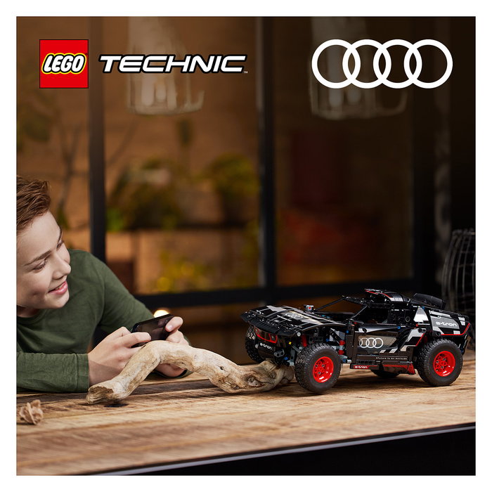 LEGO Technic Audi RS Q e-tron Juego Construcción 914 Piezas 10+ Años