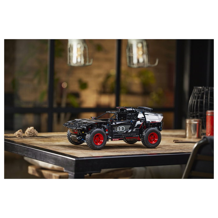 LEGO Technic Audi RS Q e-tron Juego Construcción 914 Piezas 10+ Años
