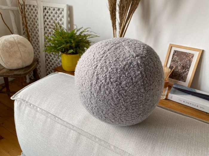 Aberto Design Cojín Teddy Top 25 Gris con Relleno de Silicona, Hecho con Poliéster Reciclado y Poliéster - Confort y Diseño Ecológico para tu Hogar