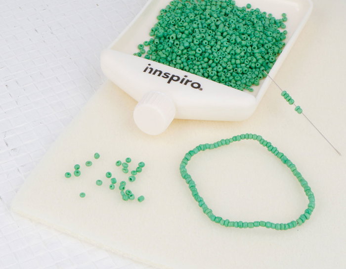 Innspiro Rocalla de Vidrio Redonda Opaco Verde 2,3mm 500g Innspiro Rocalla de Vidrio Redonda Opaco Verde 2,3mm 500g