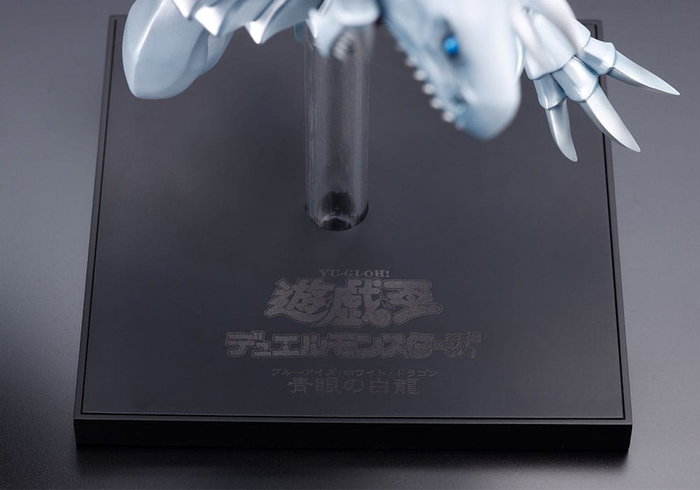 Kotobukiya Blue-Eyes White Dragon Estatua Oshi Works Kotobukiya Blue-Eyes White Dragon Estatua Oshi Works