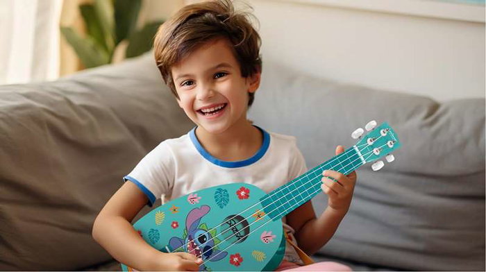 Lexibook - Ukulele de madera Stitch para niños con 4 cuerdas de nylon, 53 cm (21''), modelo Disney, guía de aprendizaje incluida, ideal para principiantes