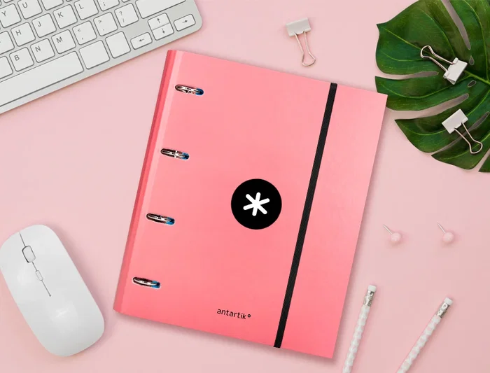 Antartik Carpeta con recambio A4, 4 anillas 40mm, con solapa, forrada, cuadro 5mm, color coral Antartik Carpeta con recambio A4, 4 anillas 40mm, con solapa, forrada, cuadro 5mm, color coral