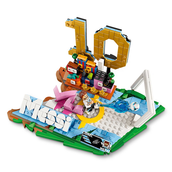 LEGO 43011 Lionel Messi Fenómenos Del Fútbol Set Coleccionable con Minifigura, Placa y Modelo Decorativo de Argentina
