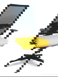 Silla de oficina Horna con mecanismo Sincro tapizada con Tela color Amarillo y malla color Negro. Equipada con lumbar 1D, Brazos 1D y Ruedas de parqué