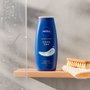 Nivea Creme Care Gel de Ducha Nutritivo con Fragancia NIVEA Creme, Enriquecido con Vitaminas C y E, pH Neutro, Vegano, Pack Reciclado, 650 ml
