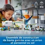Lego 60367 Avión de Juguete con Autobús del Aeropuerto, Remolcador, Camión de Equipaje y 9 Minifiguras Set de Construcción