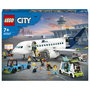 LEGO City Avión de Pasajeros 60367, Juego de construcción, 913 piezas, 7+ años, Multicolor