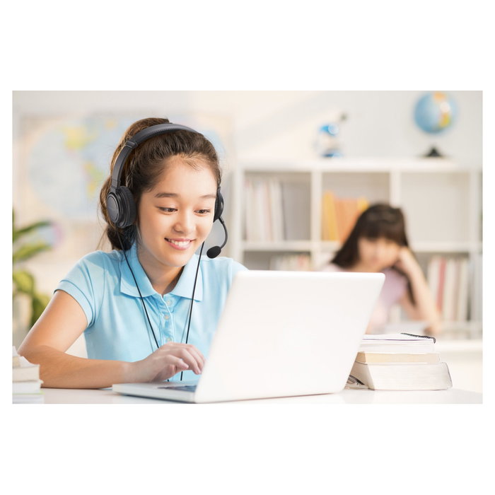 Kensington Classic EQ USB-C® con micrófono y control de volumen, Negro