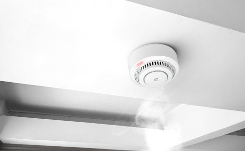 Garza 401345C Detector de Humos Smart Wifi con Alarma en Tiempo Real y Fácil Instalación Garza 401345C Detector de Humos Smart Wifi con Alarma en Tiempo Real y Fácil Instalación