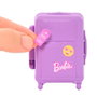 Barbie Set Malibu Retirada de Equipaje Jmj49 con Maleta, Carrito, Antifaz y Bolso - Muñeca de Viaje +3 Años