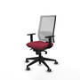 Silla de oficina Horna con mecanismo Sincro tapizada con Tela color Granate y malla color Blanco. Equipada con lumbar 1D, Brazos 1D y Ruedas 65 mm parqué