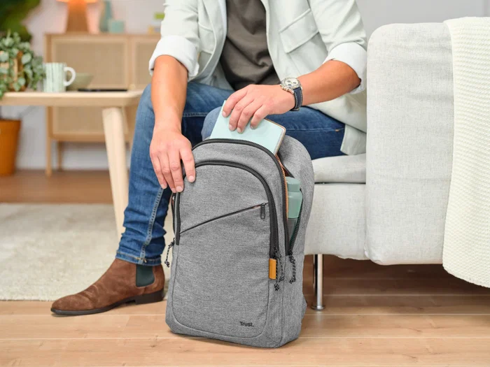 Trust Mochila para Portátil Avana 16" (40.6 cm) Gris 20L Ecológica con Compartimento Acolchado, Resistente al Agua