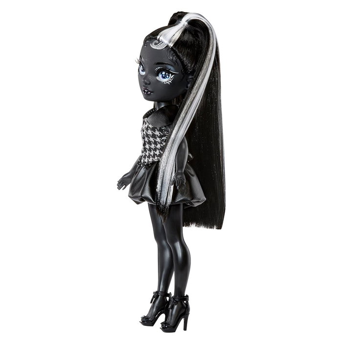 MGA Muñeca Shadow High Entry Shanelle Onyx 570585 - Figura con detalles en moda negra, pelo liso y ojos de cristal