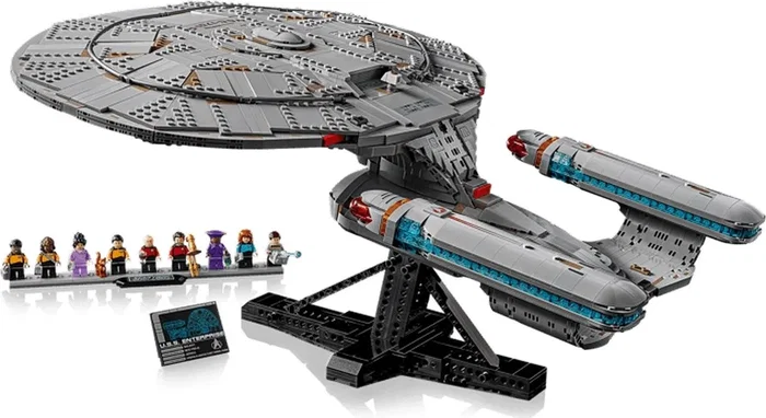 LEGO Icons Star Trek U.S.S. Enterprise NCC-1701-D (10356)