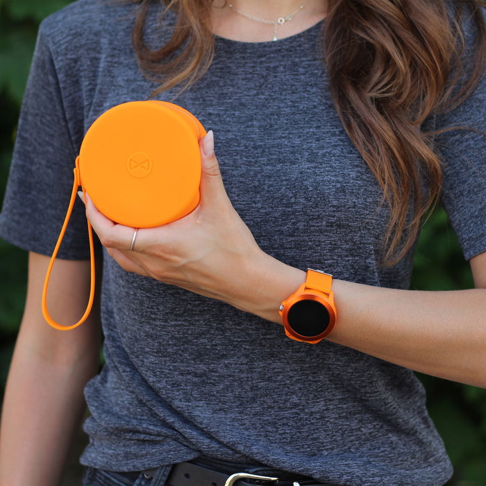 Forever Smartwatch Colorum CW-300 Color, Reloj Inteligente con Pantalla IPS 1.22", Resistente al Agua IP68, 37 Modos Deporte, Monitor Sueño y Pulsómetro, Batería Hasta 15 Días