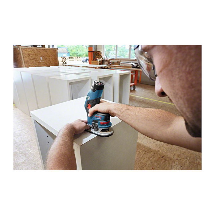 Bosch GKF 12V-8 Professional Fresadora de cantos a batería