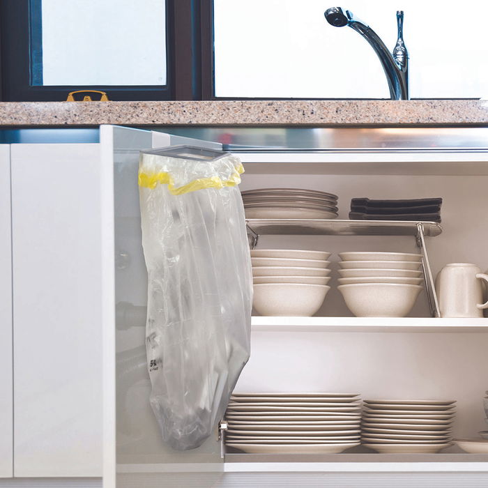 Je cherche une Idee Soporte Bolsa de Basura con Tapa, para Colgar en Armario, Cocina o Baño, 14x24 cm