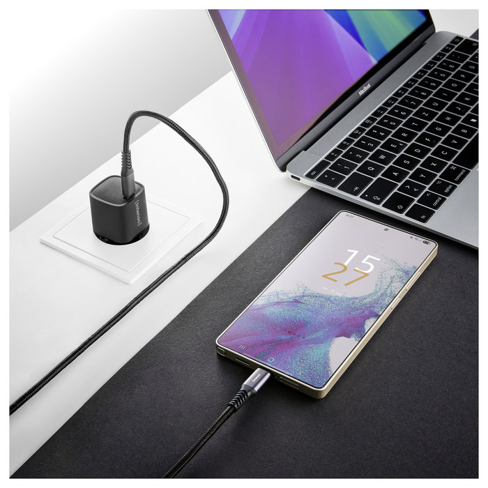 Intenso W30C² GaN Cargador de Pared 30 W USB-C Negro