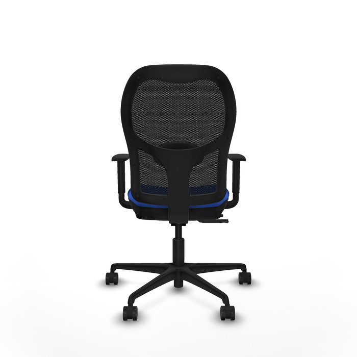 Silla de oficina Jorquera con mecanismo Sincro/Traslack tapizada con Tela color Azul y malla color Negro. Equipada con lumbar 1D, Brazos 1D y Ruedas 65mm nailon