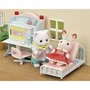 Sylvanian Families SYL5054131057056 La Caja del Médico del Pueblo Set de Figuras para Niños
