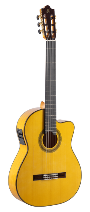 Guitarra Admira Bulería Serie Flamenco Cutaway Fishman